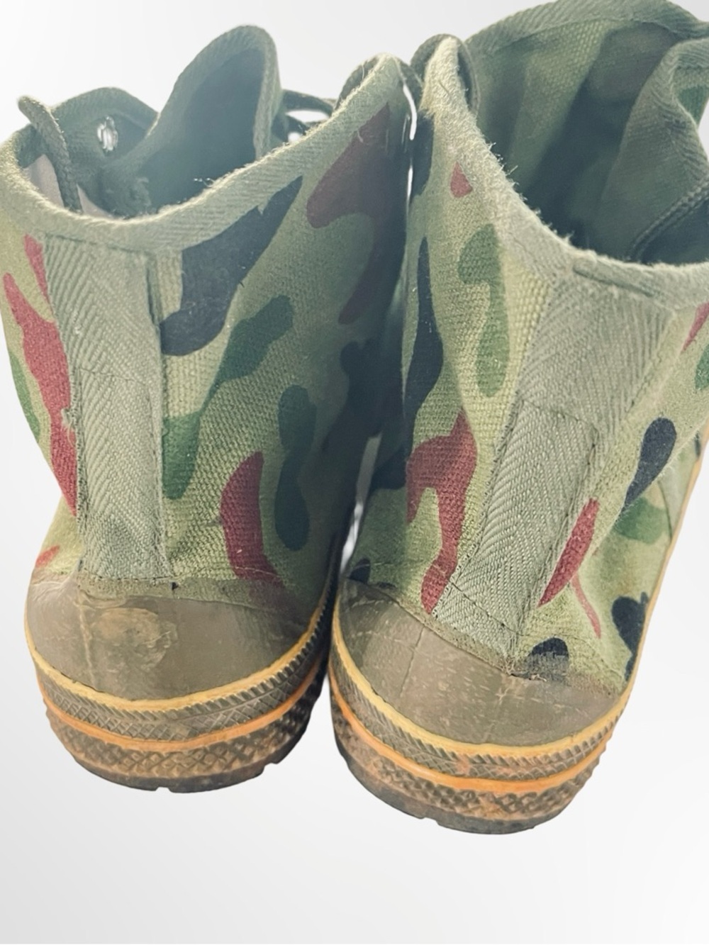 Men's Camouflage High-Top Athletic Sneakers - Green Camo - Picture 6 of 9
